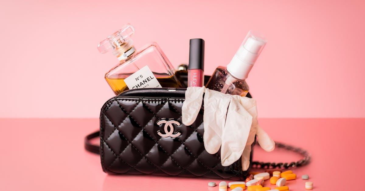 Historia domu Chanel: od skromnych początków Coco do globalnej ikony mody