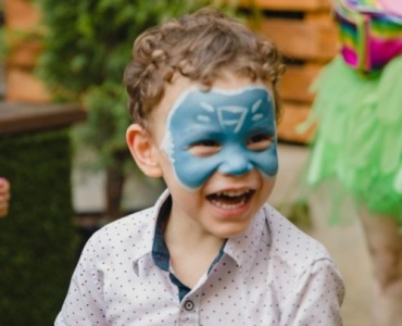 Pomysły na przebrania dla dzieci: kreatywne, szybkie i tanie kostiumy na bal, karnawał i Halloween